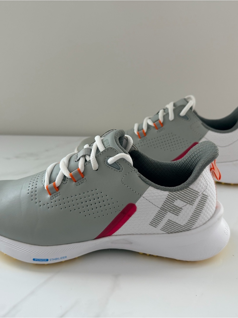 FootJoy StratoLite 92372 Men's Spikeless Golf Shoes Lace Up Gray/White 7M